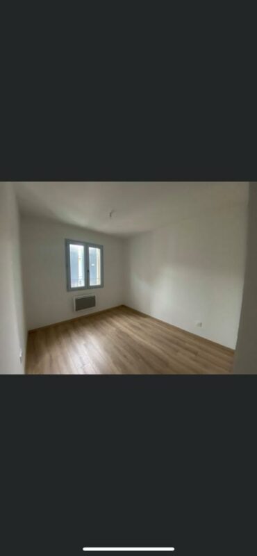Chambre 10m² avec placards